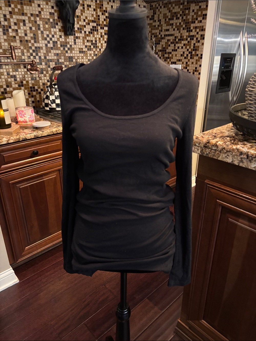 Double Zero Black Scoop Neck Long Sleeve Top